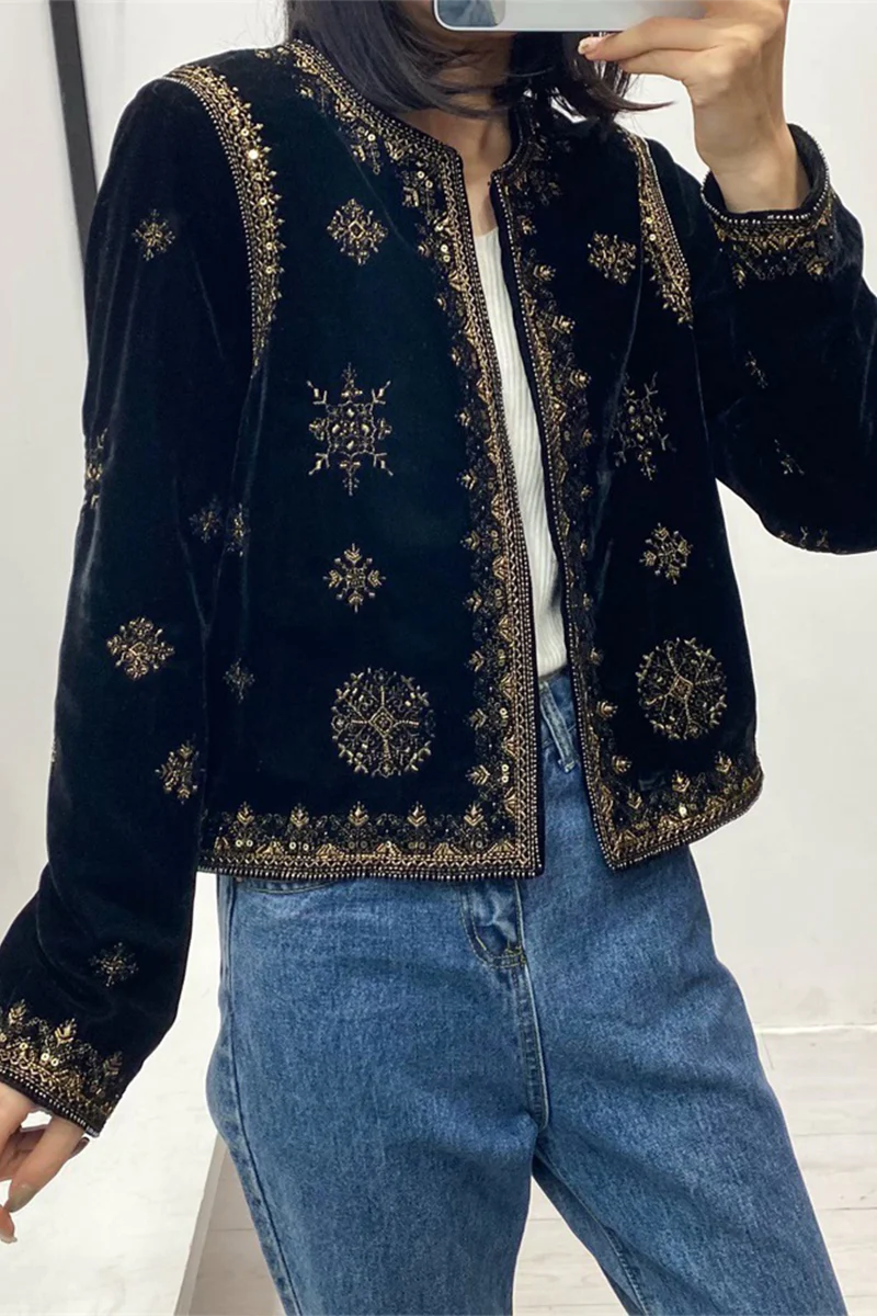 Casual Flowers Embroidered O Neck Outerwear - Panekey